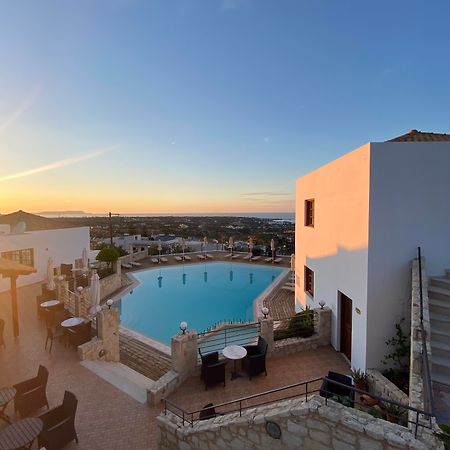 Amazones Village Suites Hersonissos  Exteriör bild
