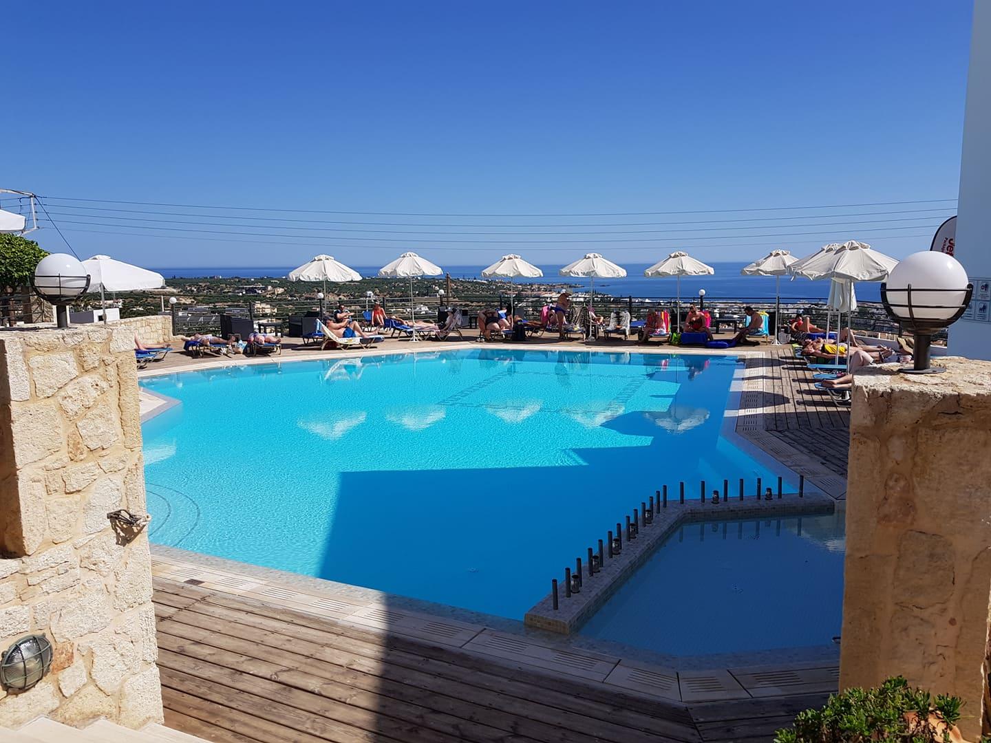 Amazones Village Suites Hersonissos  Exteriör bild