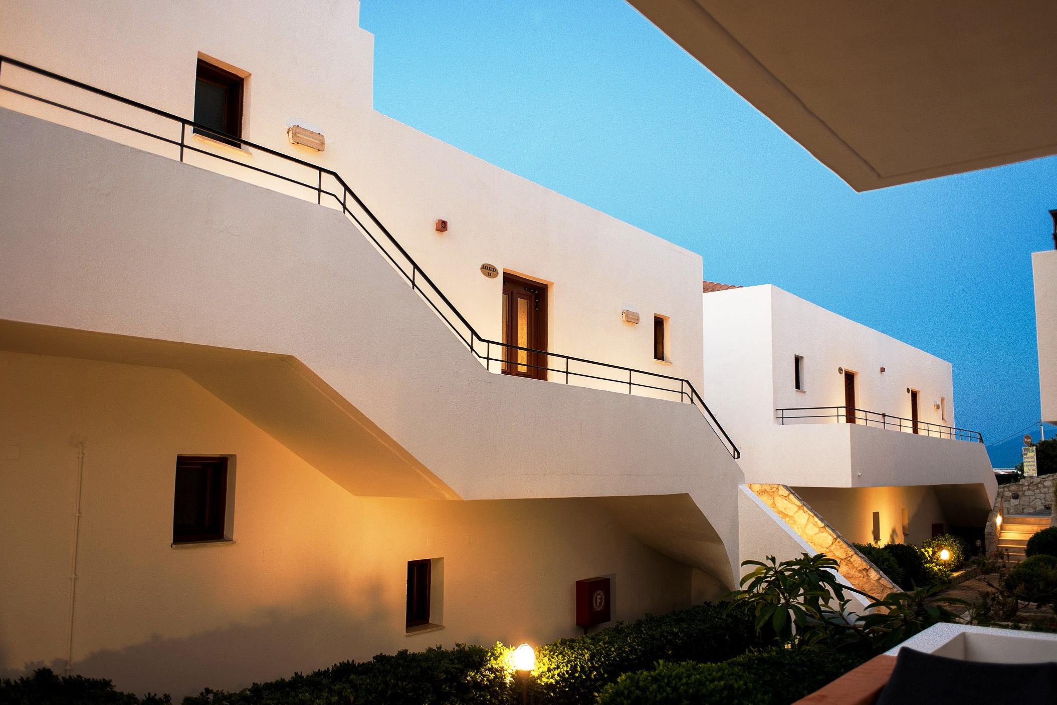 Amazones Village Suites Hersonissos  Exteriör bild