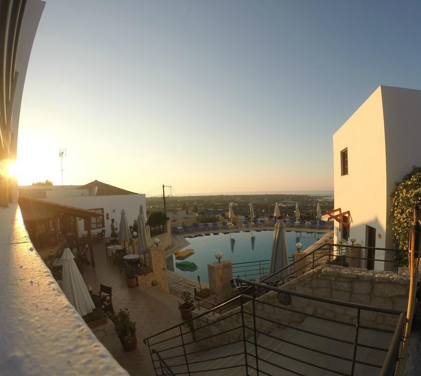 Amazones Village Suites Hersonissos  Exteriör bild
