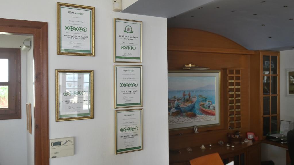 Amazones Village Suites Hersonissos  Exteriör bild