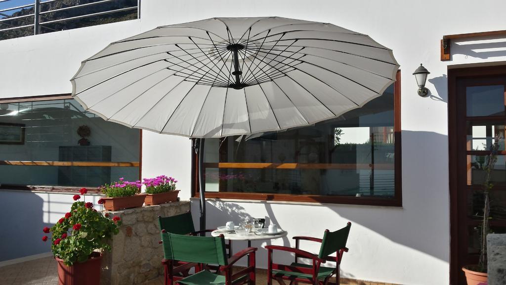Amazones Village Suites Hersonissos  Exteriör bild