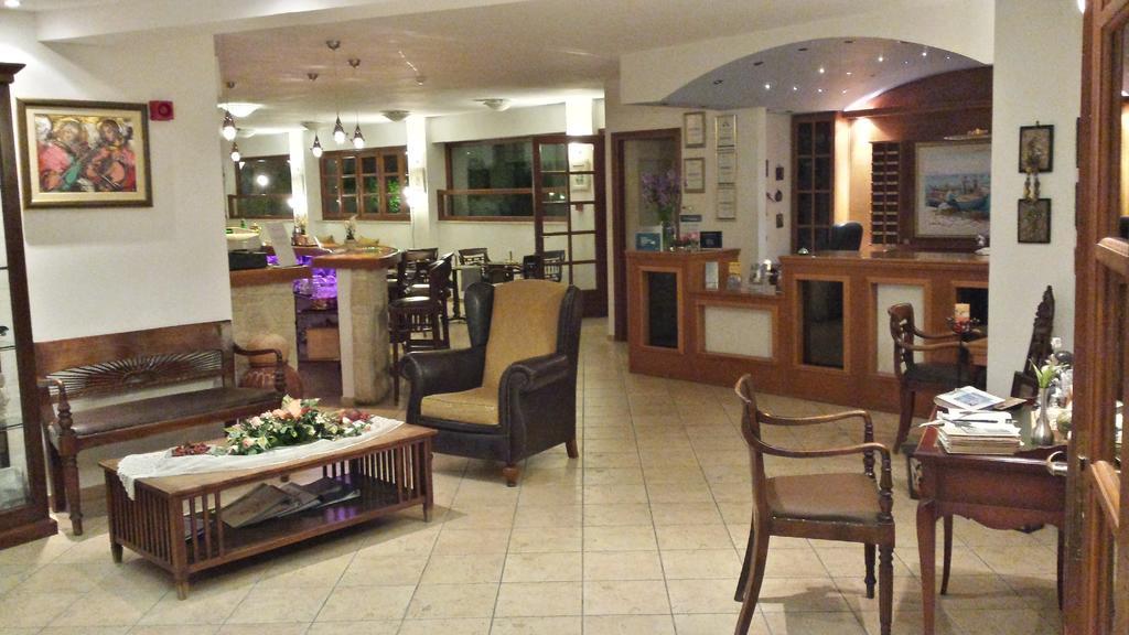 Amazones Village Suites Hersonissos  Exteriör bild