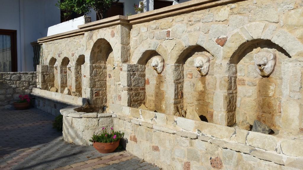 Amazones Village Suites Hersonissos  Exteriör bild