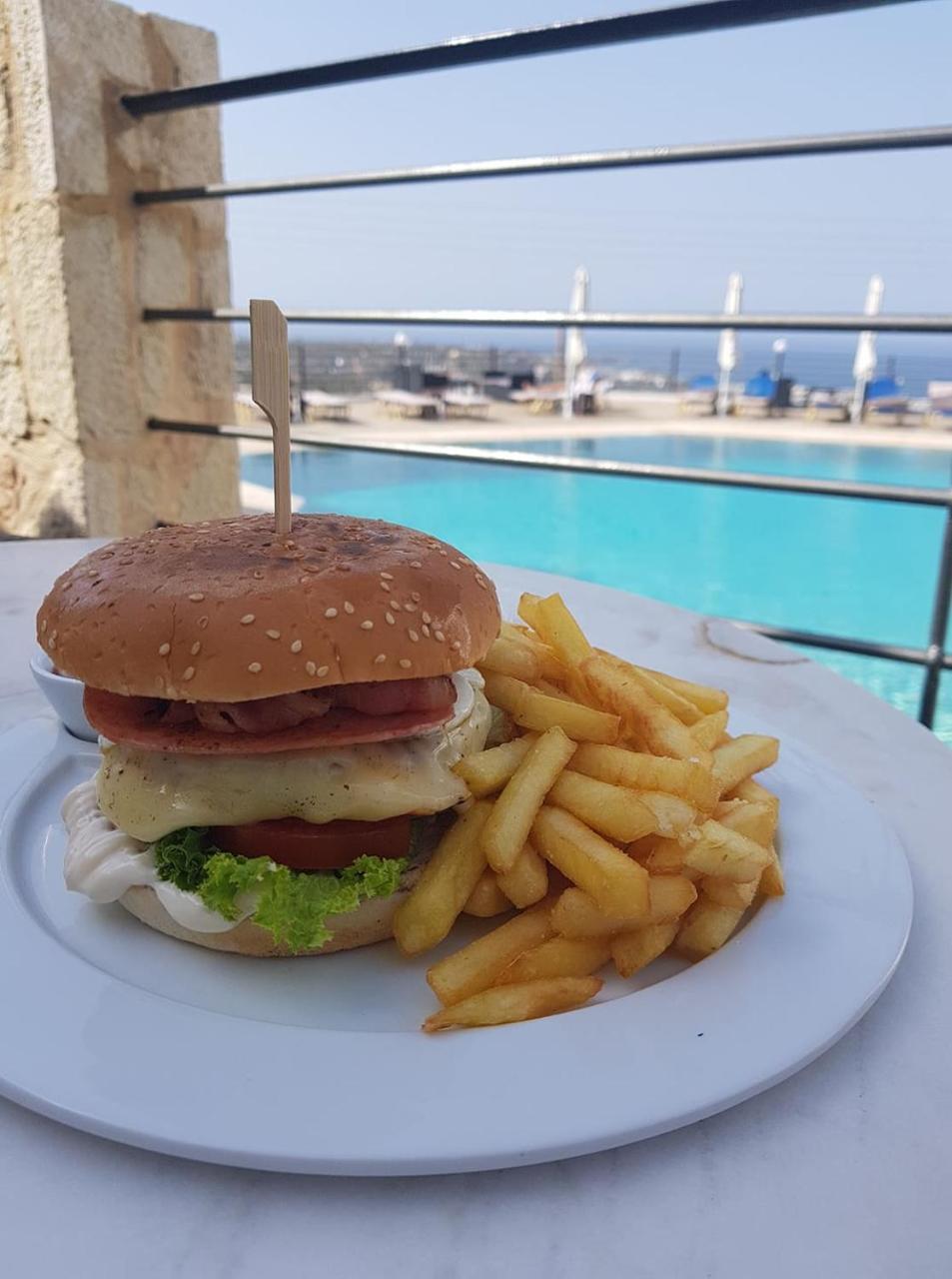 Amazones Village Suites Hersonissos  Exteriör bild